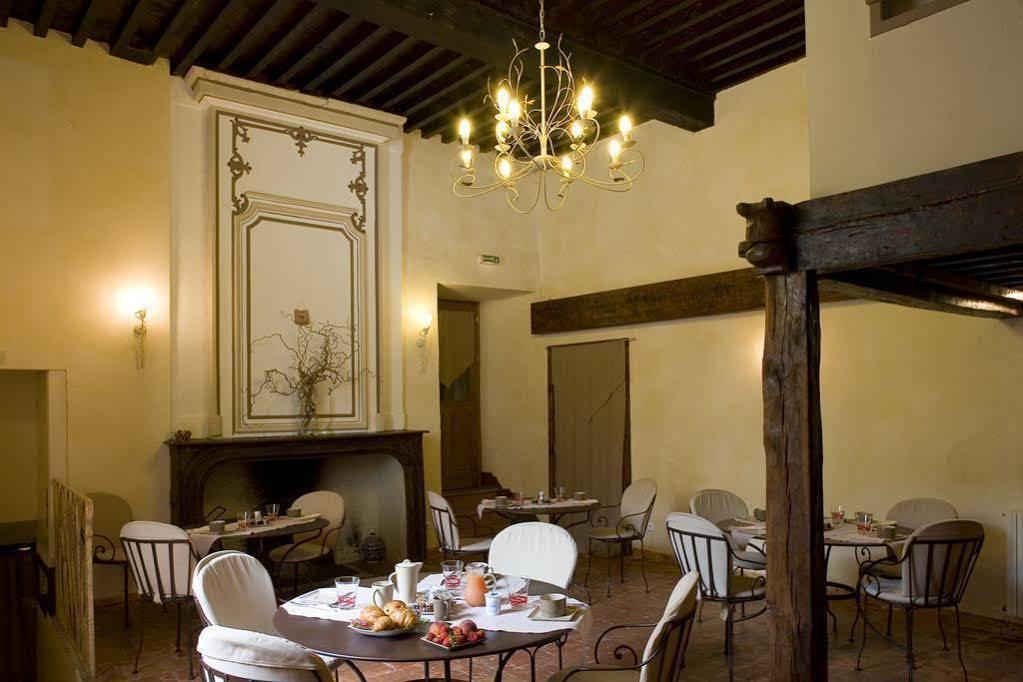 Hotel Les Remparts Мирпуа Экстерьер фото